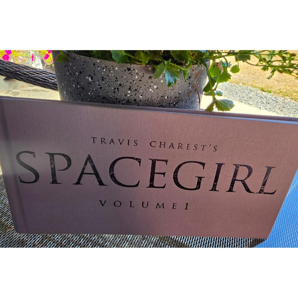 Rare Travis Charest Spacegirl Vol 1 Hardcover (2008) – Signed By Artist, Limited